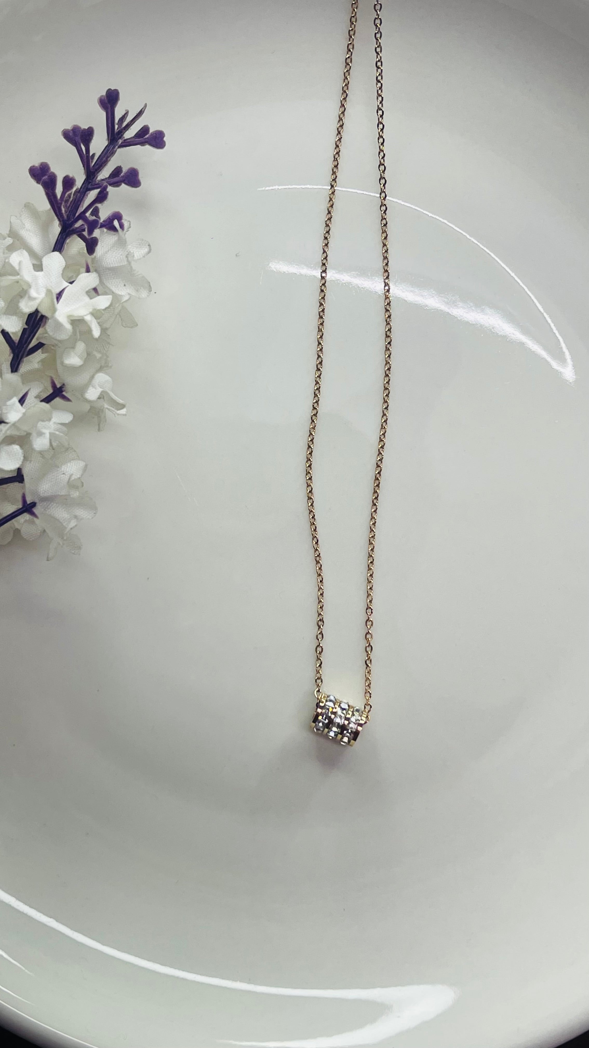Elegant Gold plated Chain with Cylindrical Crystal Pendant